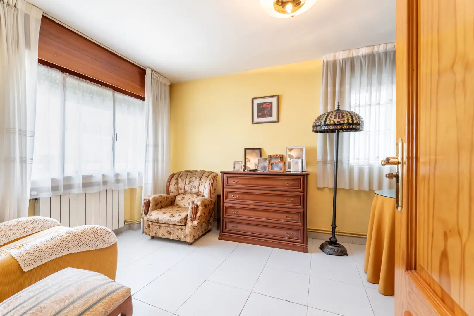 Sala de estar de Casa adosada en venta en Chiloeches con Calefacción y Balcón