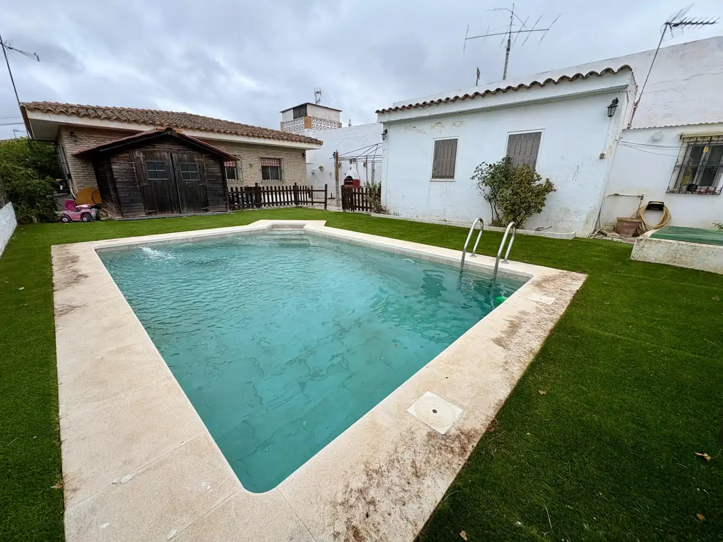 Piscina de Casa o xalet en venda en El Puerto de Santa María amb Jardí privat, Traster i Piscina