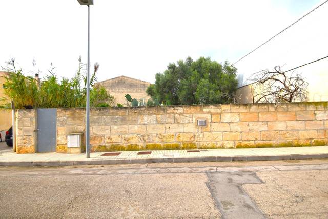 Terreno residencial en Venta en Carrer del Bisbe Miquel Moncadas en Muro