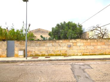 Terrenos y solares en venta en Carrer del Bisbe Miquel Moncadas