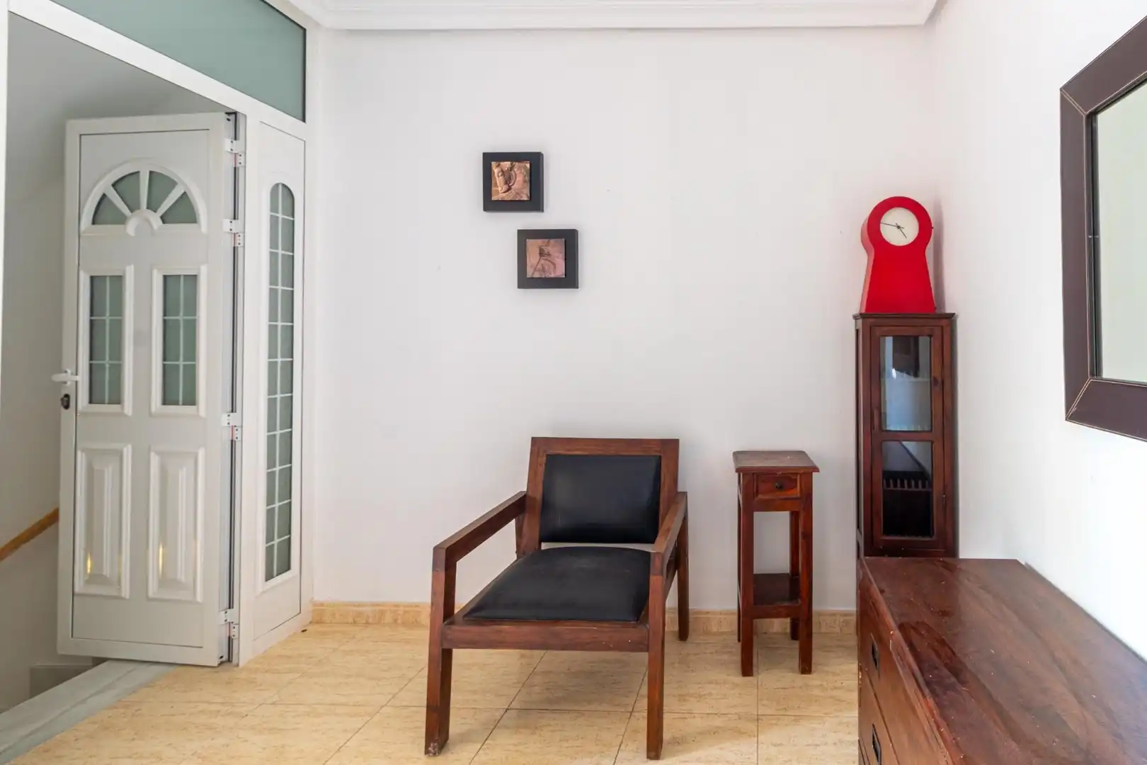 Sala d'estar de Casa o xalet en venda en Orihuela amb Aire condicionat, Jardí privat i Terrassa