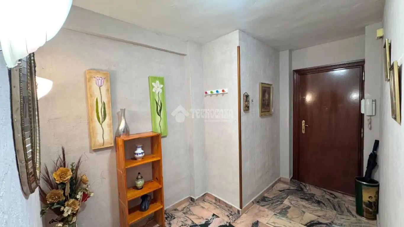 Flat for rent in Granada
