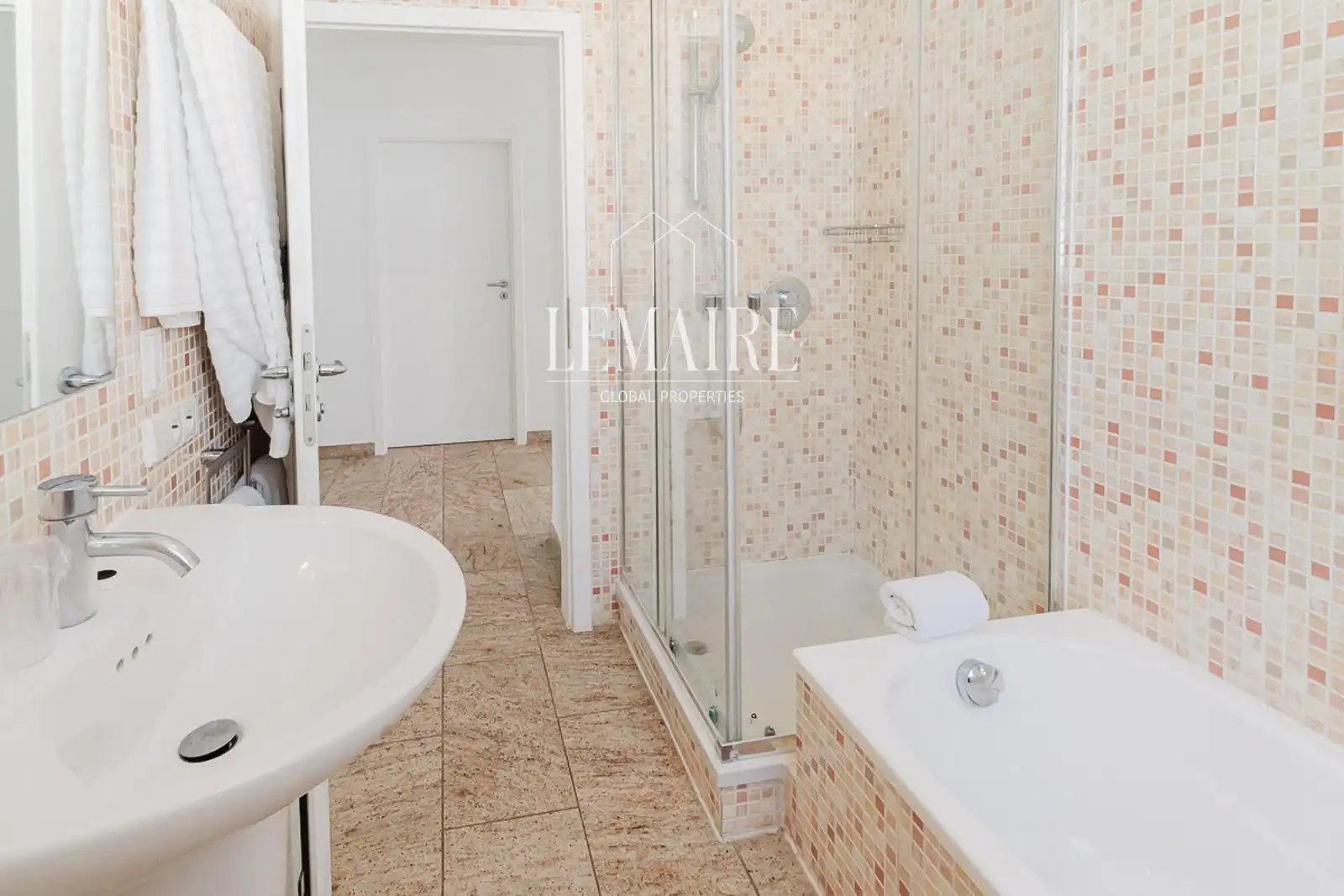 Detached house with pool for sale in La Vera, imagen 27