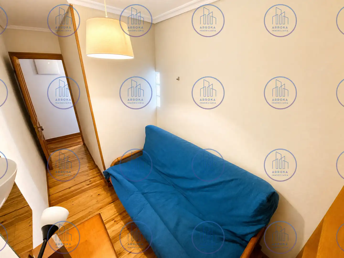 Schlafzimmer von Dachboden zum Verkauf in Beasain mit Heizung, Parkett und Möbliert