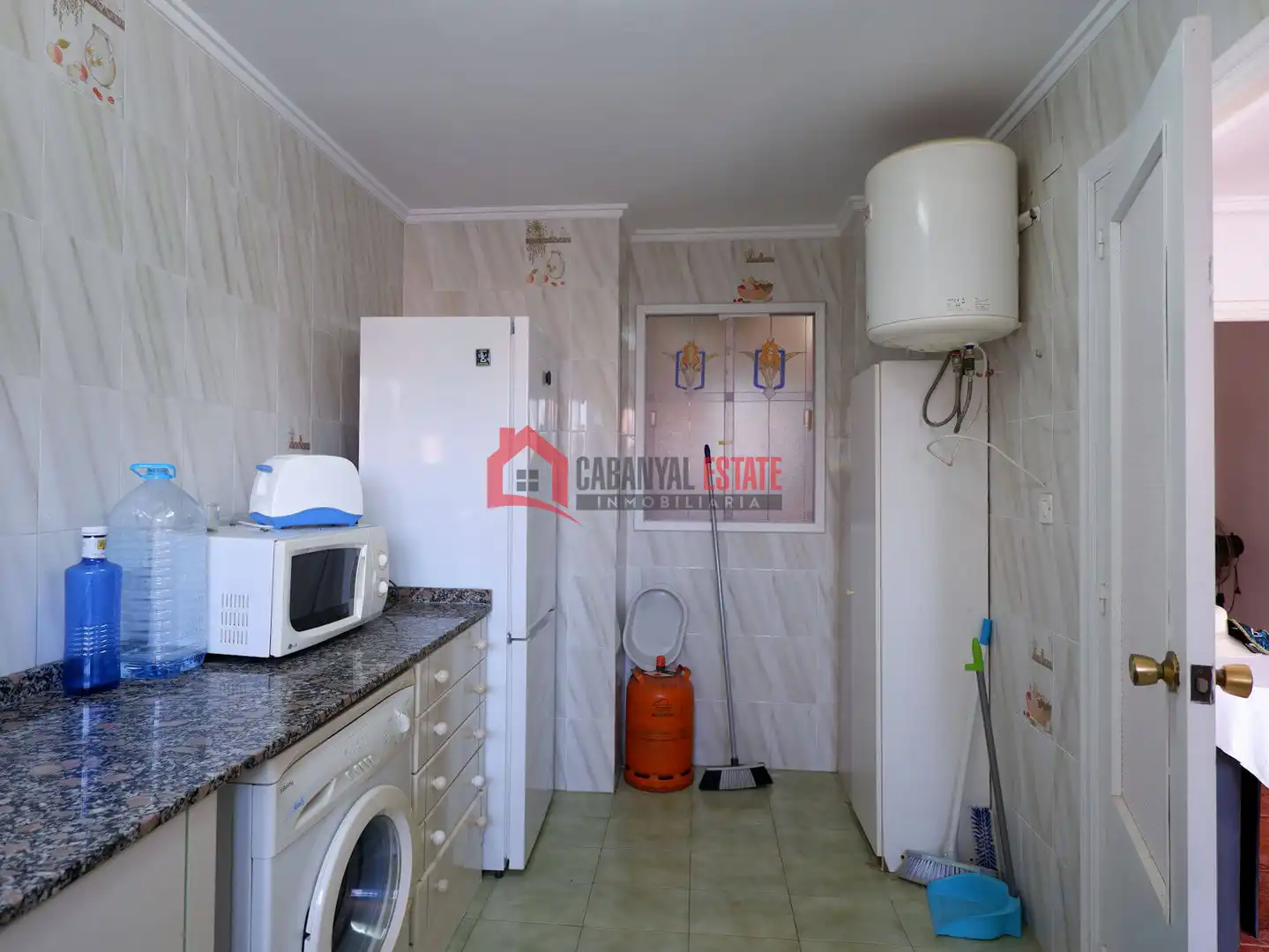 Cocina de Apartamento en venta en Valencia con Aire acondicionado, Jardín privado y Trastero