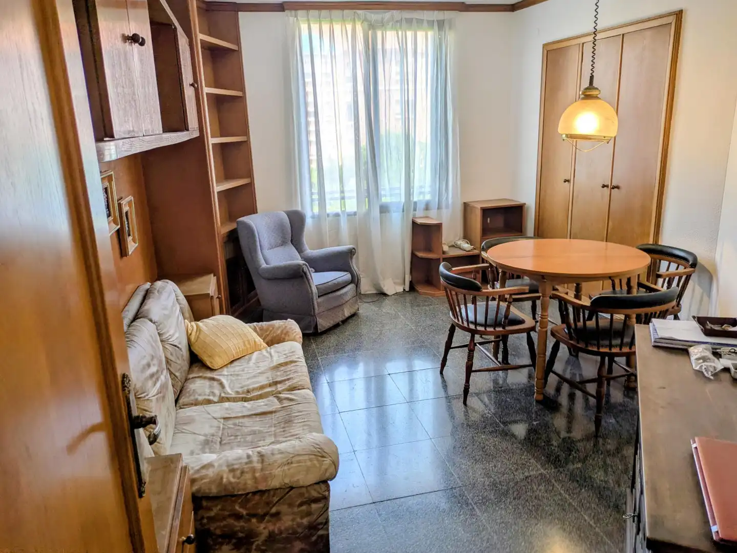 Sala d'estar de Pis en venda en Valencia amb Moblat i Balcó
