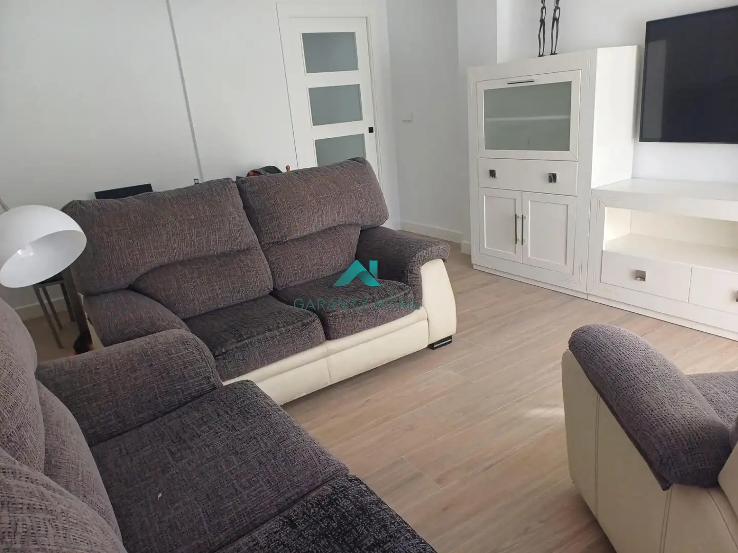 Sala d'estar de Pis de lloguer en Jaén amb Terrassa, Moblat i Balcó
