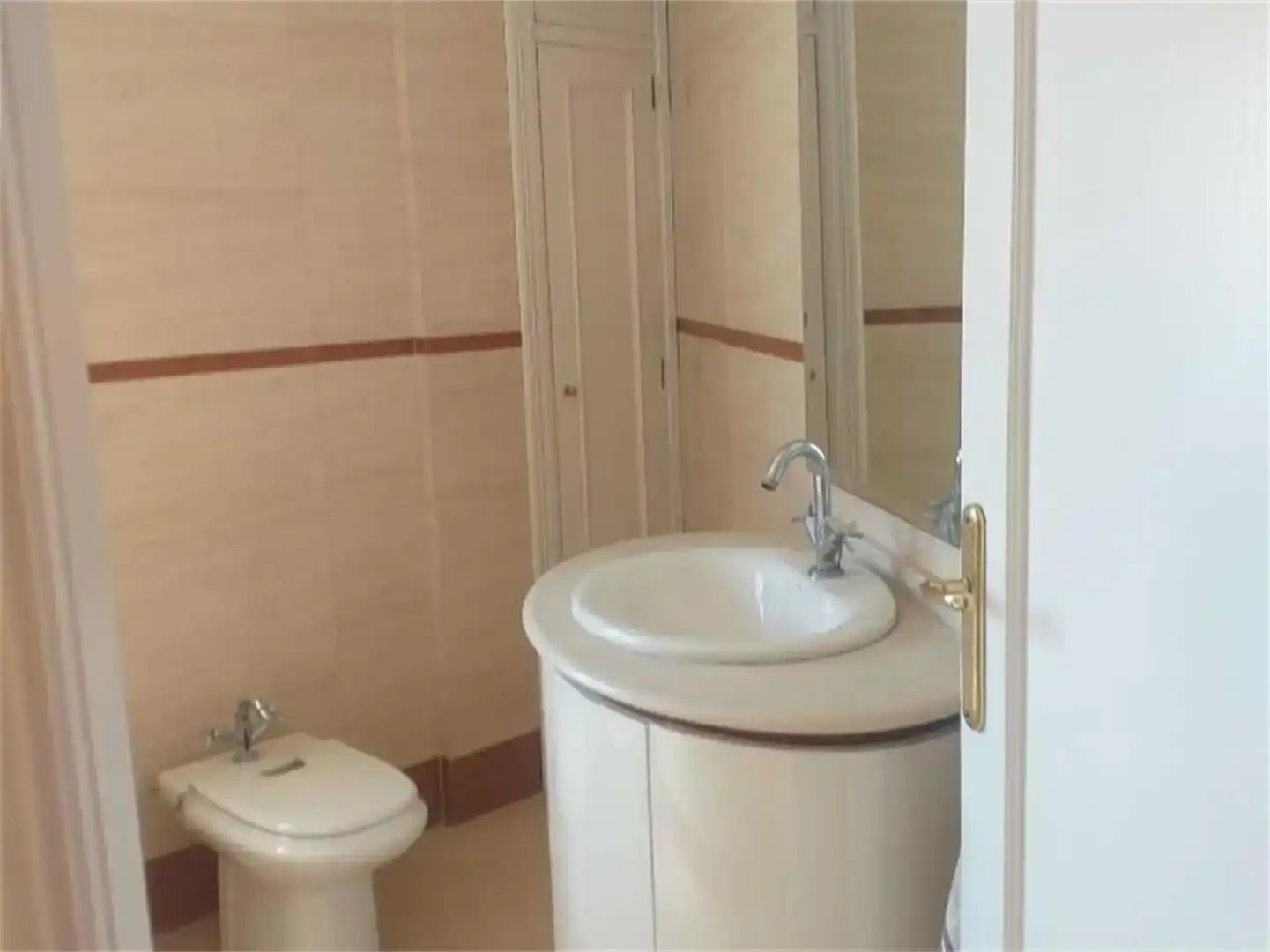 Baño de Casa adosada en venta en Lorca con Aire acondicionado y Balcón