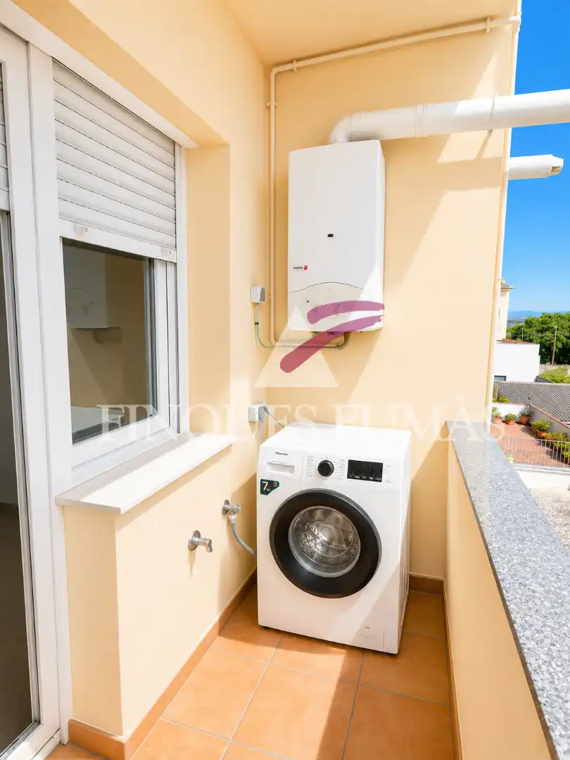 Terrasse von Wohnung zum Verkauf in Cervera mit Heizung, Abstellraum und Ofen