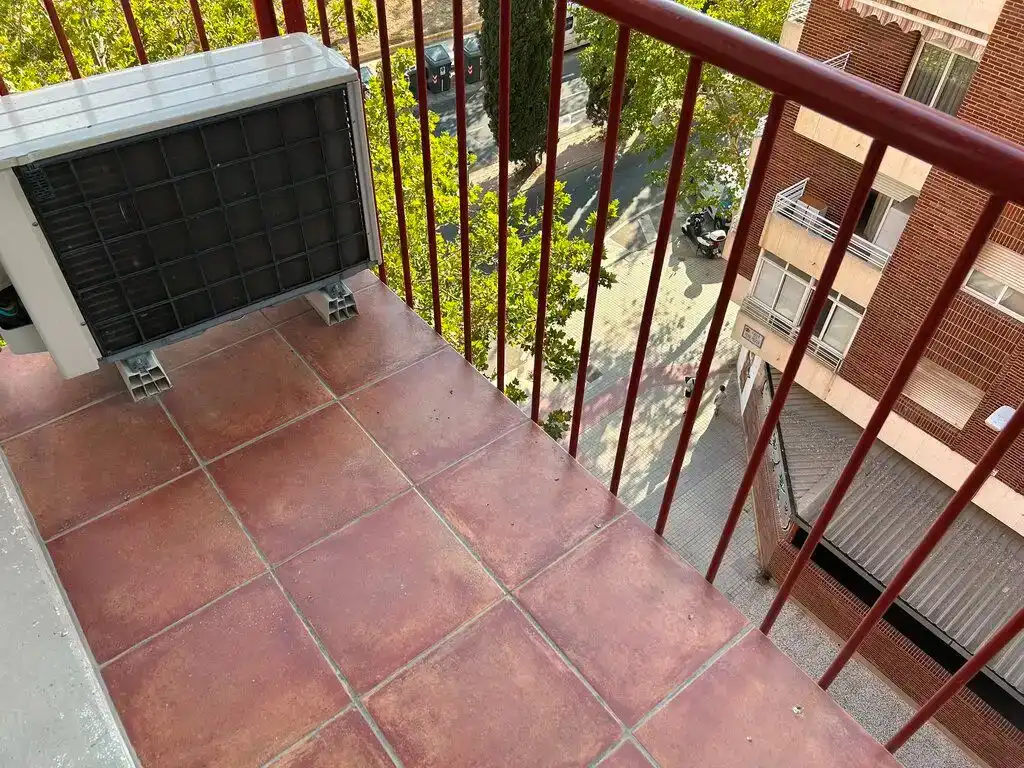 Terrassa de Pis en venda en La Almozara