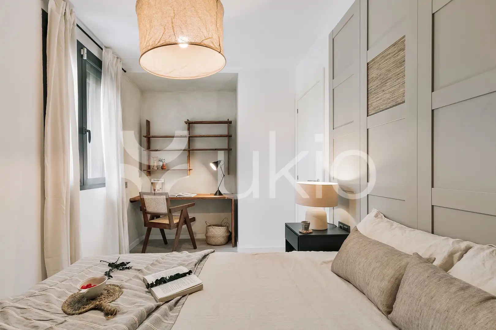 Habitación de Apartamento de alquiler en Barcelona con Aire acondicionado, Calefacción y Amueblado