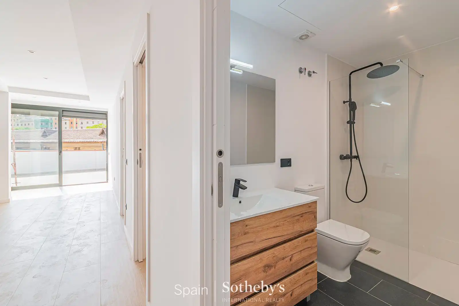 Baño de Apartamento en venta en Barcelona con Aire acondicionado, Calefacción y Terraza