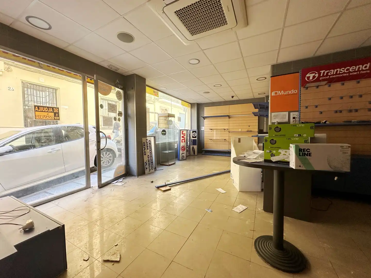 Local comercial en venda a Calle Carreteros