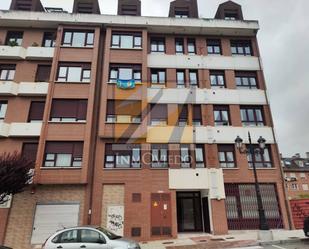 Exterior view of Flat for sale in Oviedo   with Parquet flooring, Storage room and Alarm