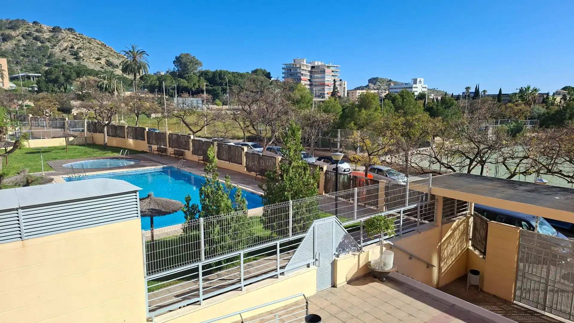 Swimming pool of Flat for sale in Alicante / Alacant  with Terrace and Storage room