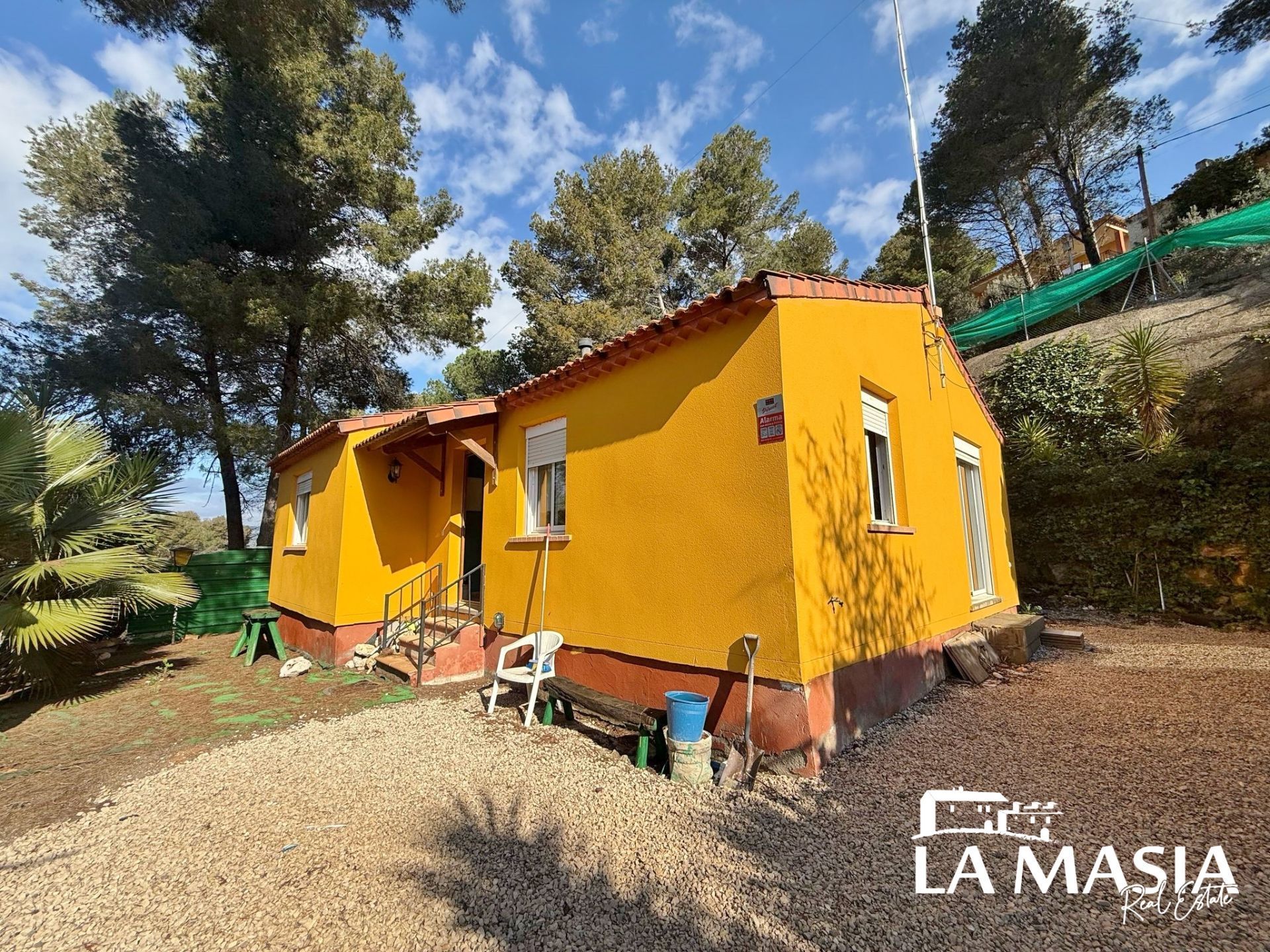Vista exterior de Casa o xalet en venda en Cabrera d'Anoia amb Calefacció, Jardí privat i Terrassa
