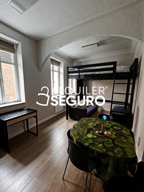 Bedroom of Flat to rent in  Madrid Capital  with Heating and Furnished