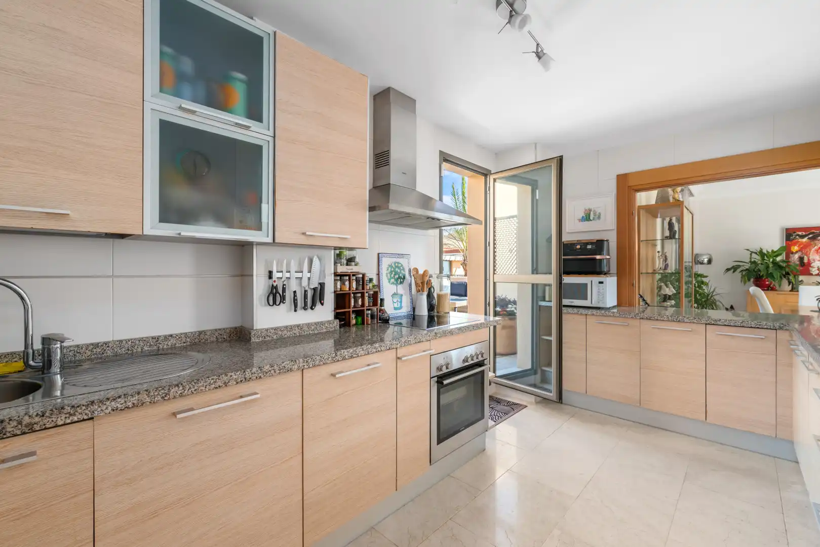 Penthouse with pool for sale in El Paraíso, imagen 5