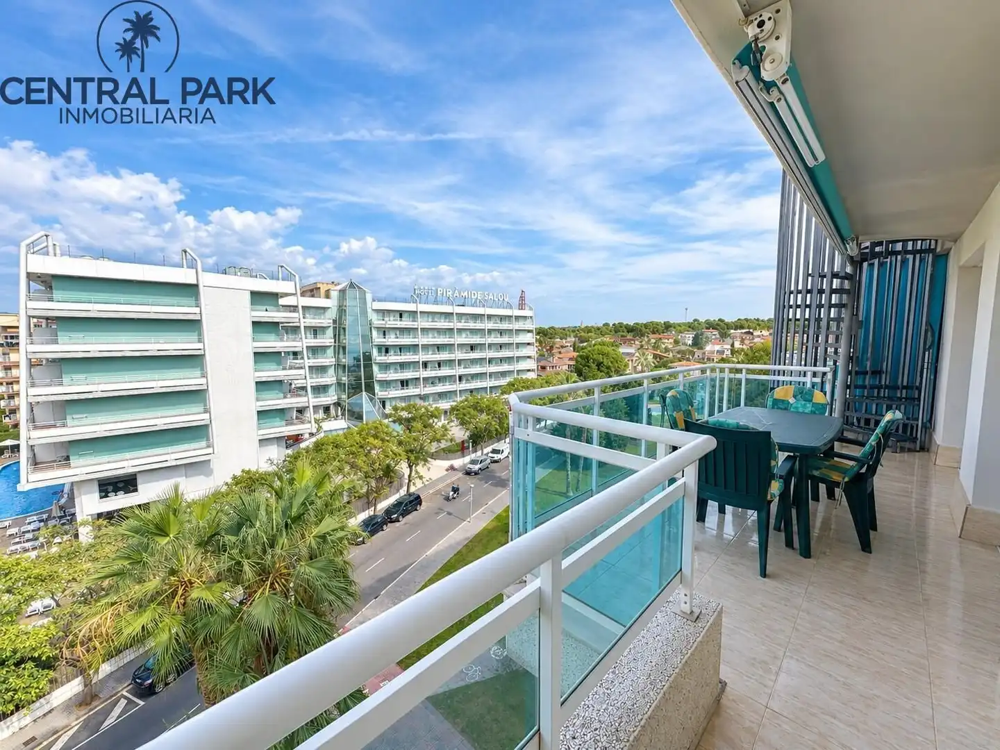 Apartamento con piscina en venta en Calle VILADOMAT