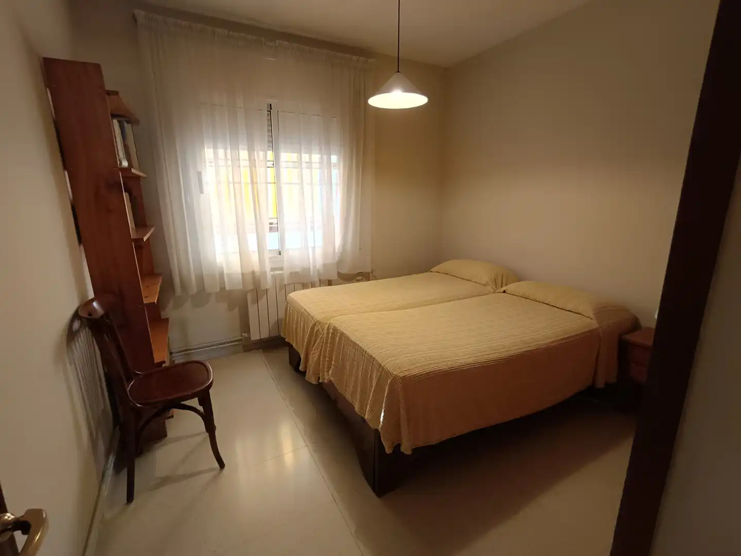 Dormitori de Pis en venda en L'Hospitalet de Llobregat amb Aire condicionat, Calefacció i Terrassa