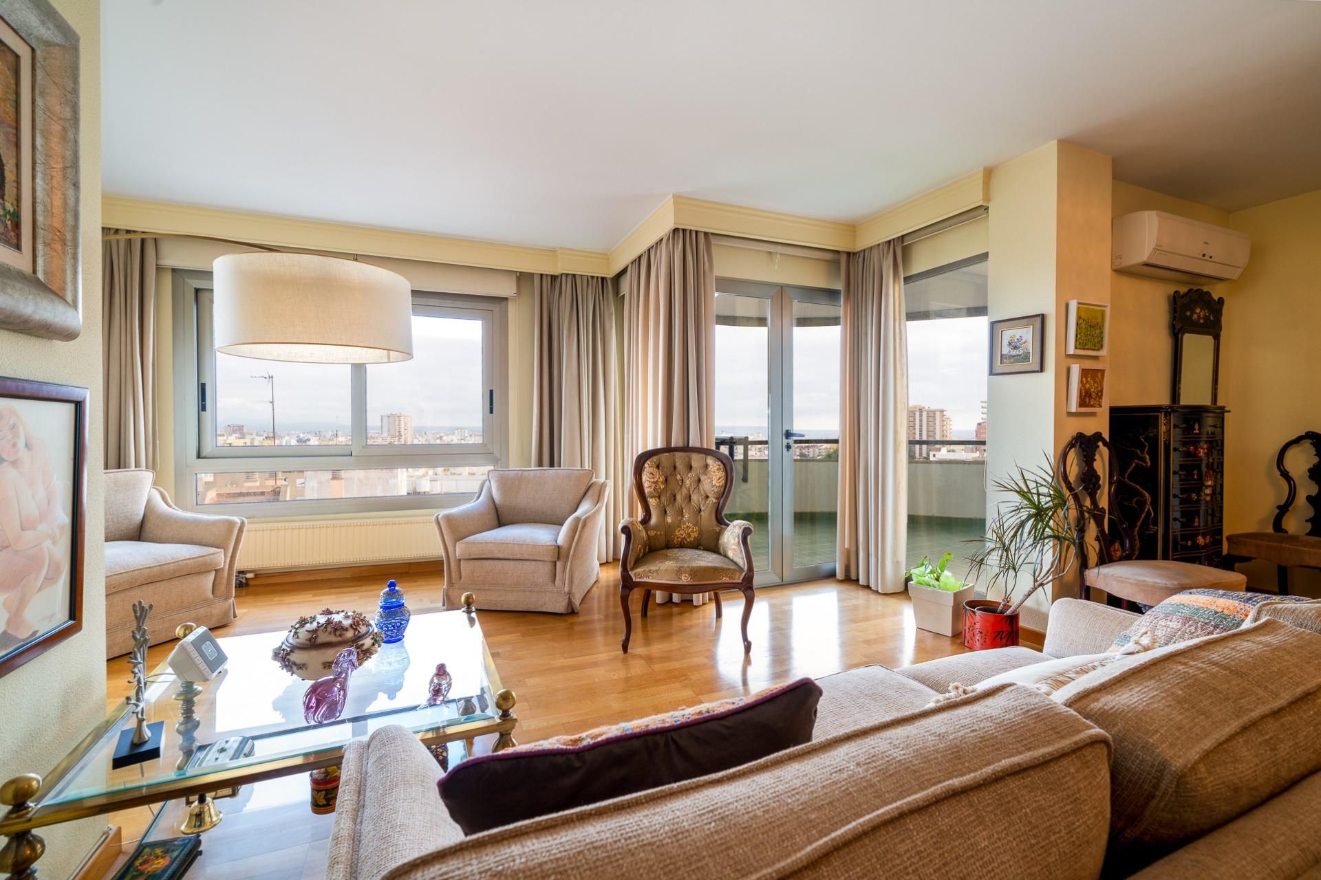 Living room of Flat for sale in  Palma de Mallorca  with Air Conditioner, Heating and Terrace