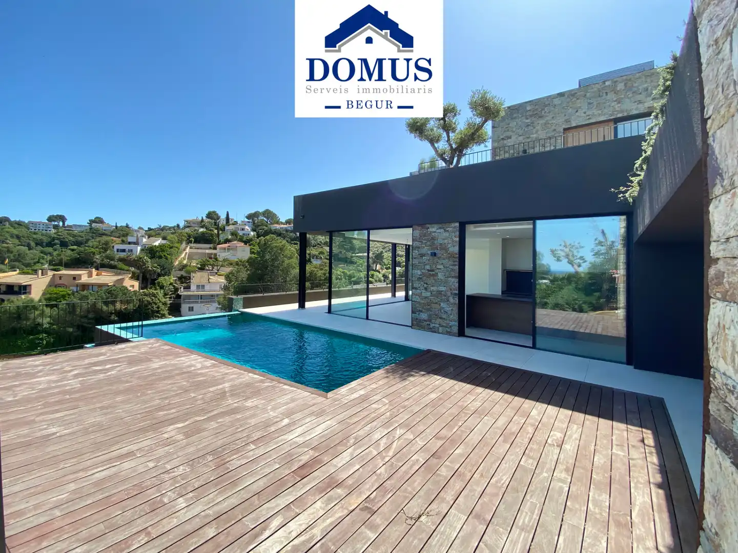 Terraza de Casa o chalet en venta en Girona Capital con Aire acondicionado, Calefacción y Jardín privado