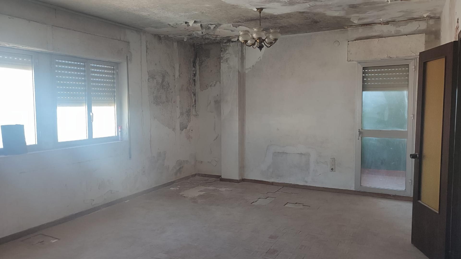 Living room of Flat for sale in  Cádiz Capital  with Terrace and Community pool