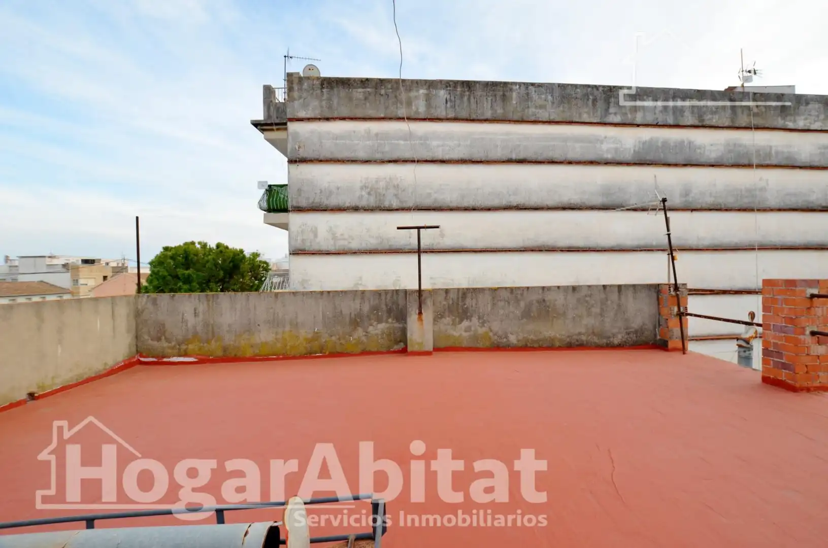 Vista exterior de Casa o xalet en venda en Xeraco amb Terrassa, Traster i Moblat
