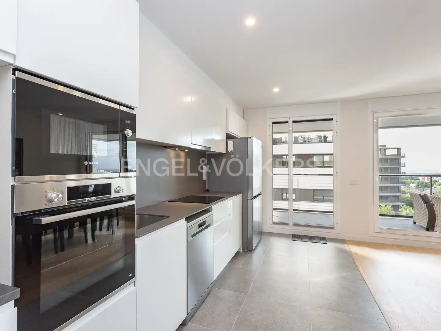 Kitchen of Flat for rent in Esplugues de Llobregat  with Air Conditioner, Heating and Parquet flooring