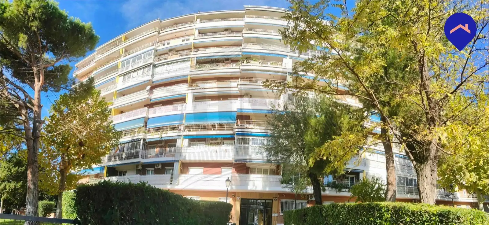 Vista exterior de Ático en venta en Torrejón de Ardoz con Calefacción, Parquet y Terraza