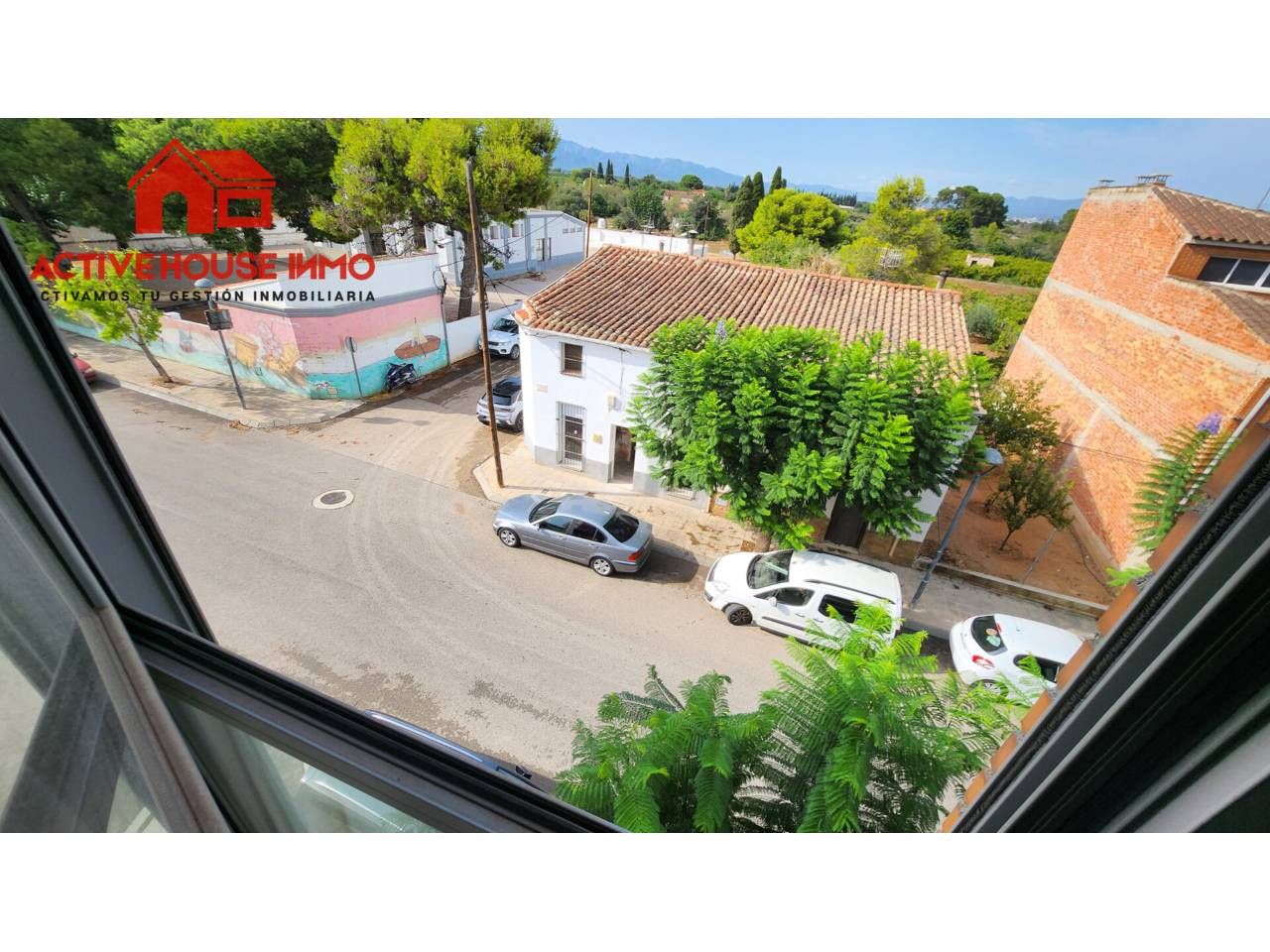 Vista exterior de Pis en venda en Santa Bàrbara amb Aire condicionat, Calefacció i Balcó