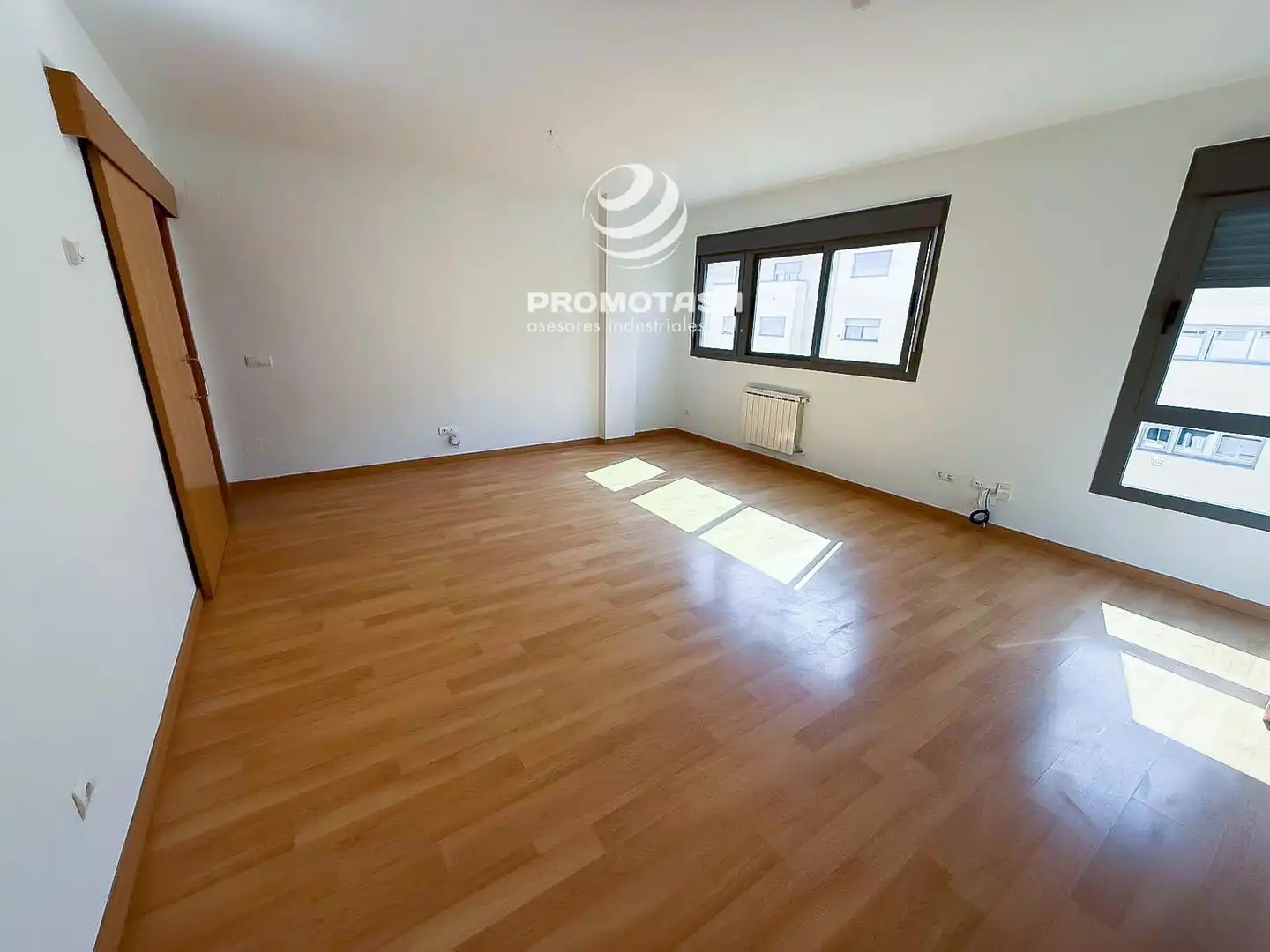 Living room of Flat for sale in Arganda del Rey  with Heating and Storage room