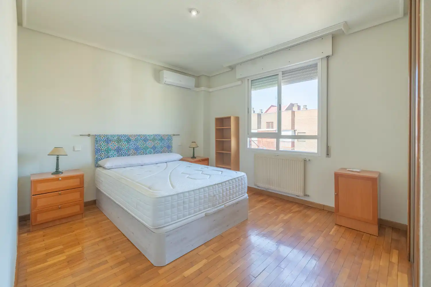 Wohnung zur Miete in Calle de las Naves, Acacias