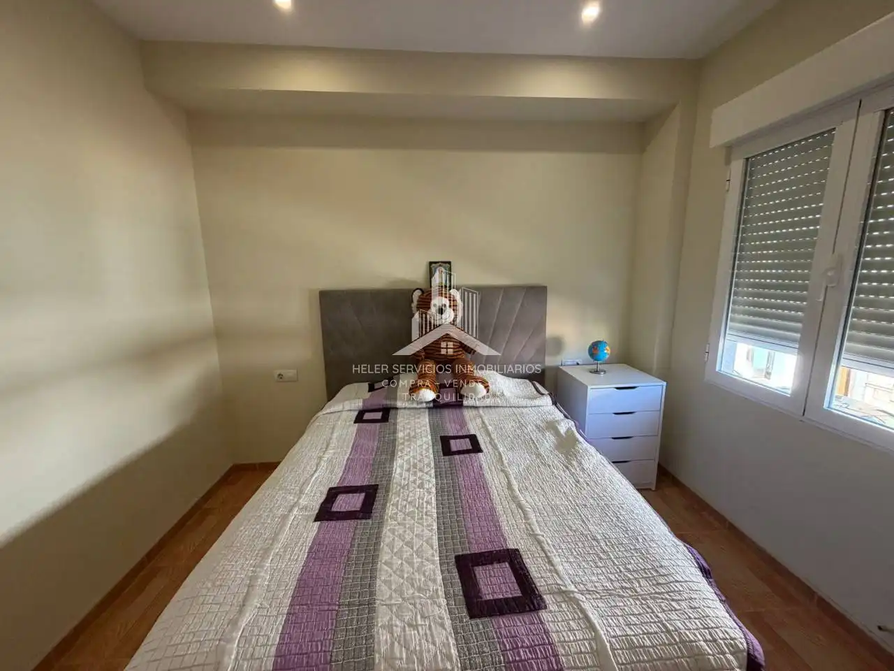 Dormitori de Apartament en venda en Vila-real amb Parquet, Terrassa i Traster