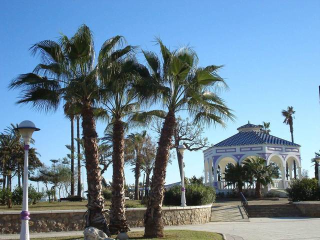 Casa-chalet en Venta en Poniente - Faro