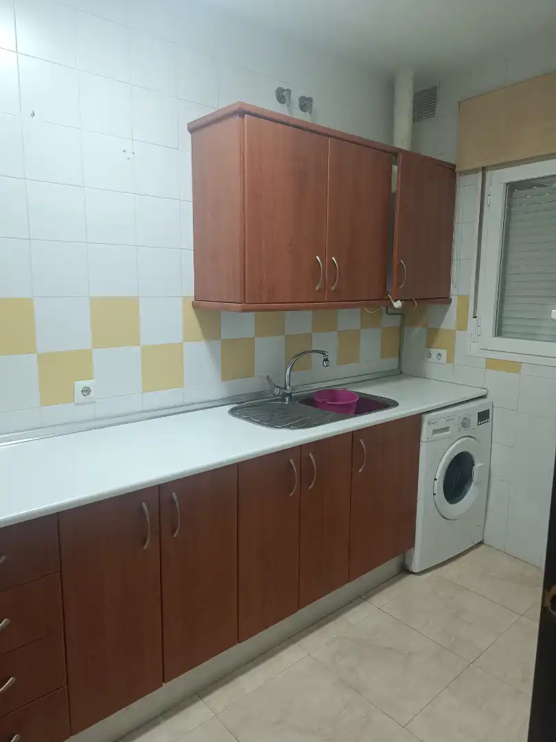 Cocina de Piso en venta en Sanlúcar de Barrameda con Trastero y Amueblado