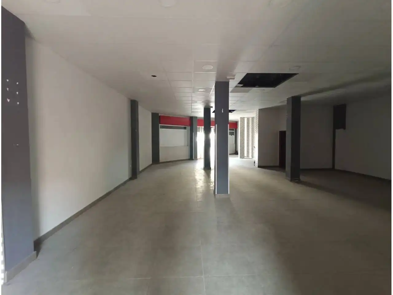 Local en venda en Málaga amb Alarma