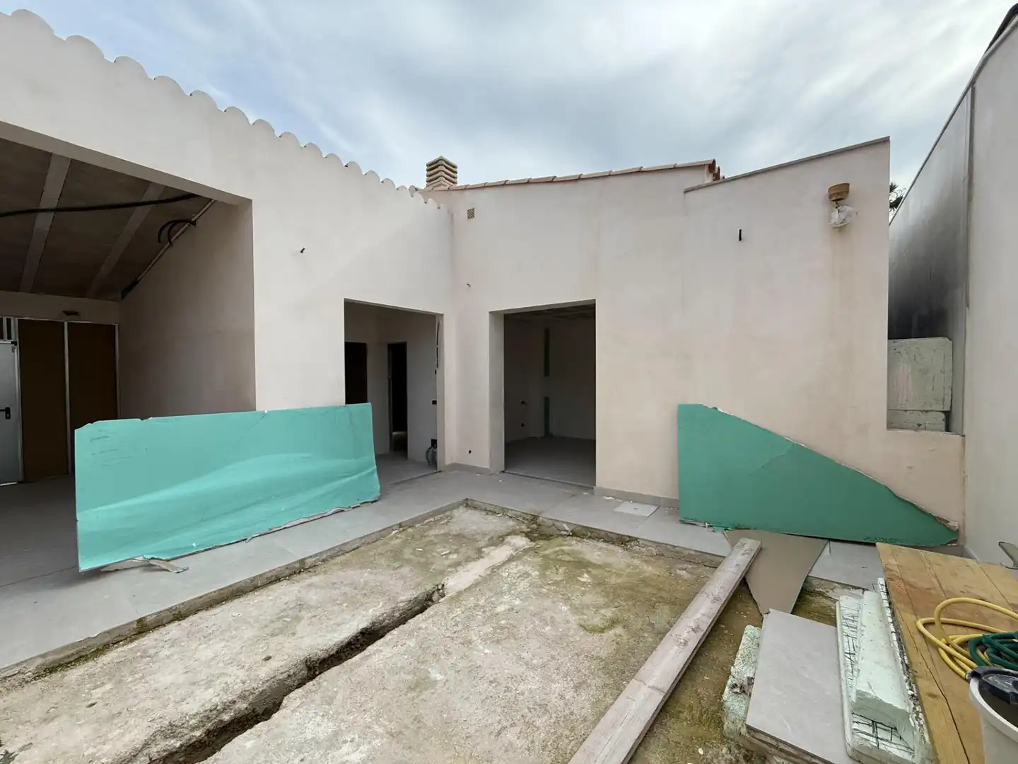 Vista exterior de Casa o xalet en venda en Consell amb Terrassa