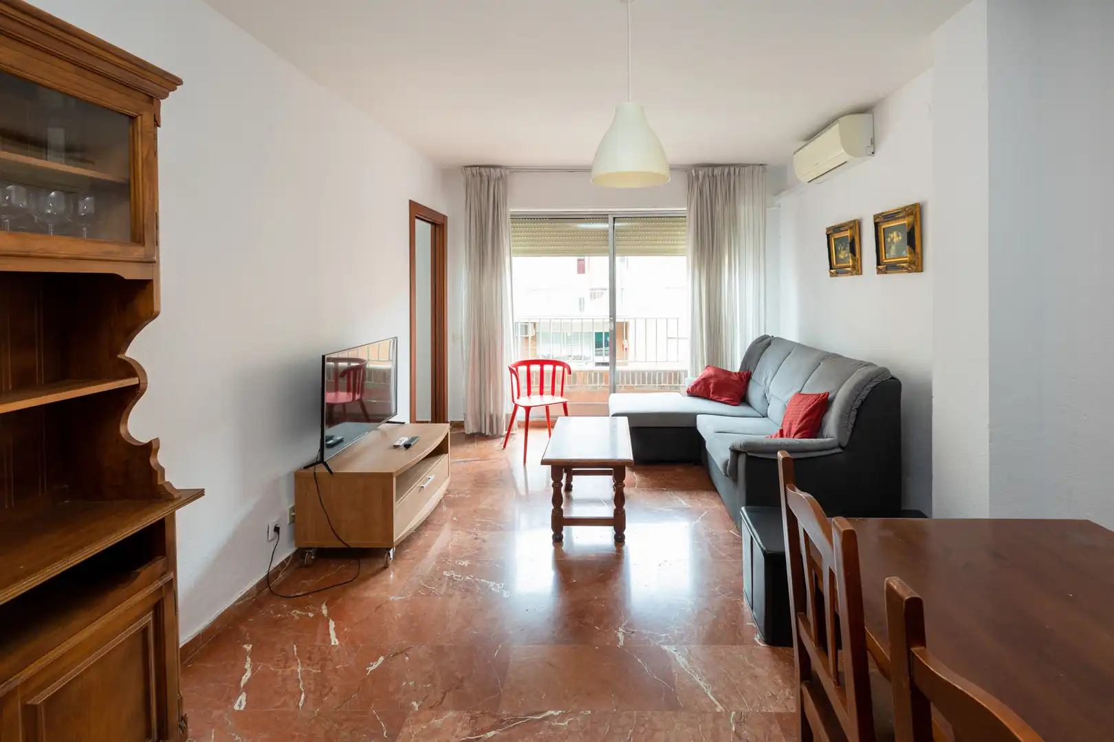 Flat with terrace to rent in Calle Pedro Antonio de Alarcón 43