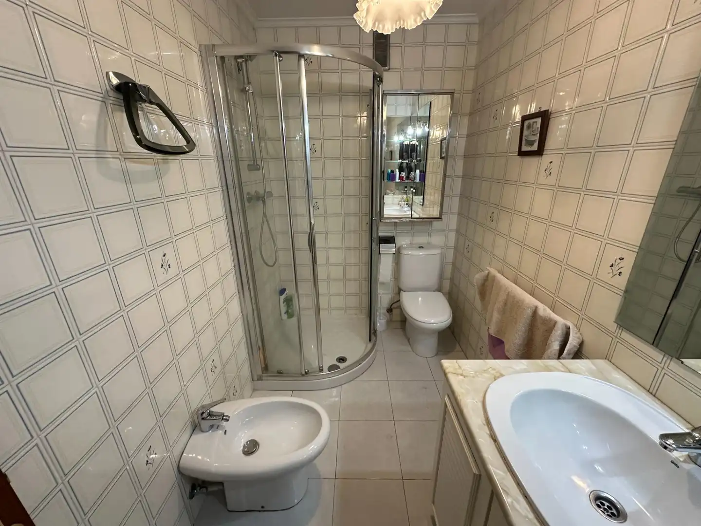 Bathroom of Flat for share in Burgos  with Heating and Furnished