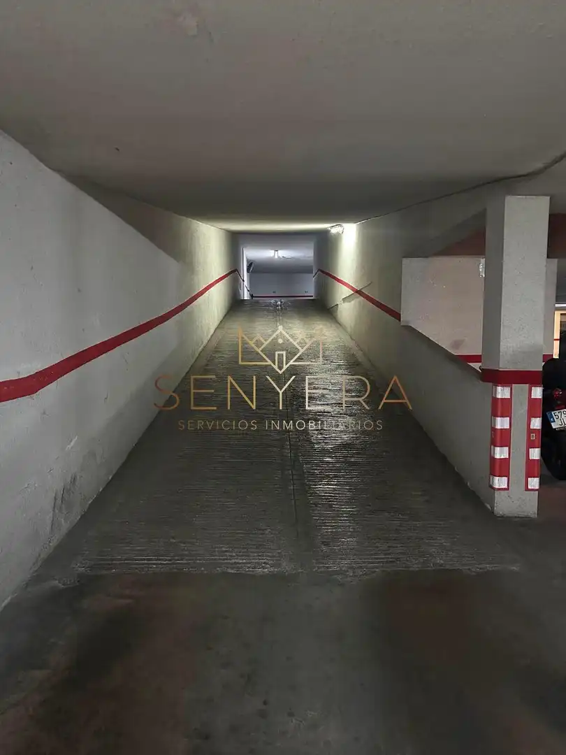 Einzelparkplatz zum Verkauf in Calle ESCULTOR VICENTE RODILLA, imagen 2