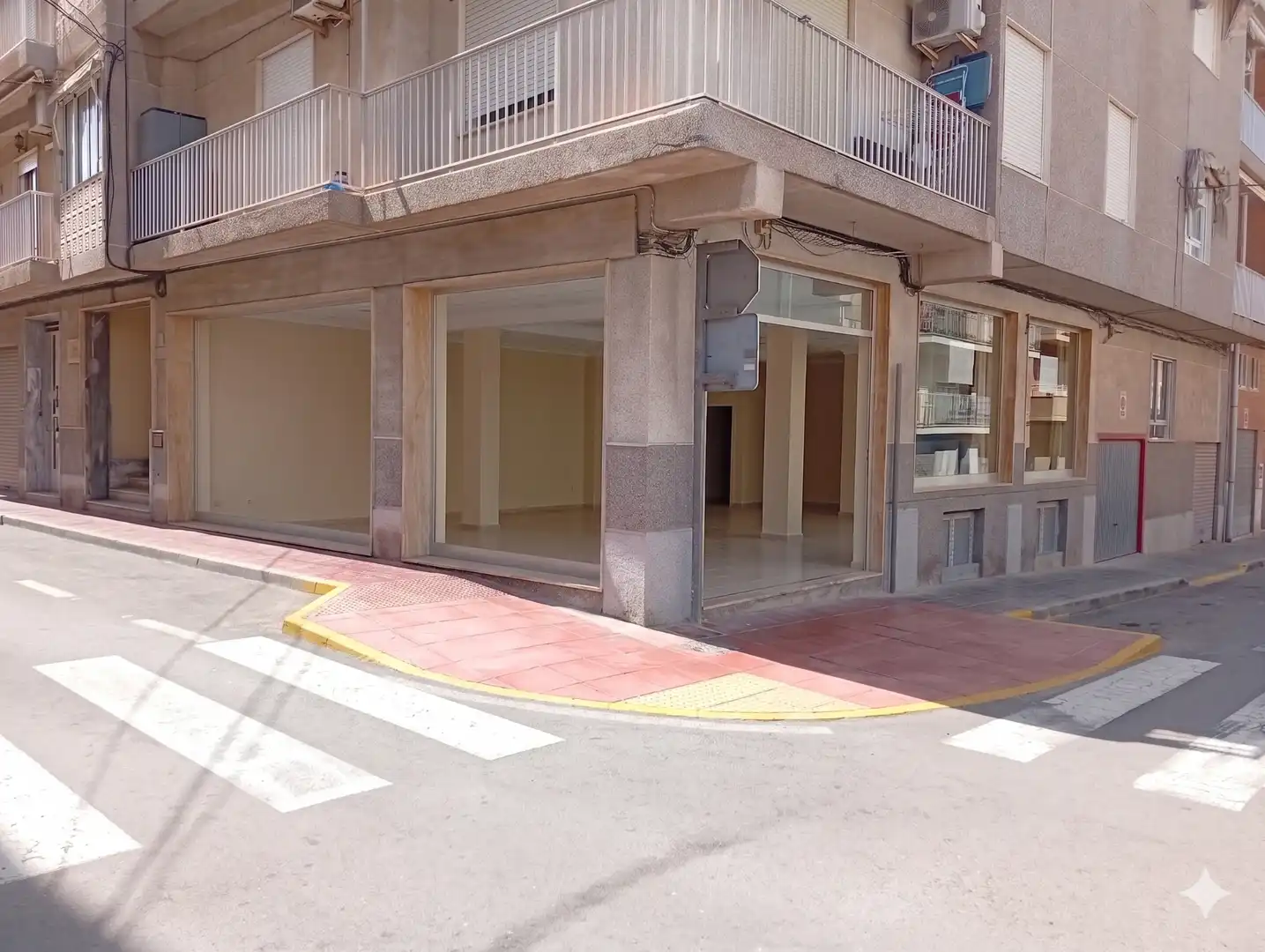 Gewerbefläche zum Verkauf in Carrer Sant Ferran 27