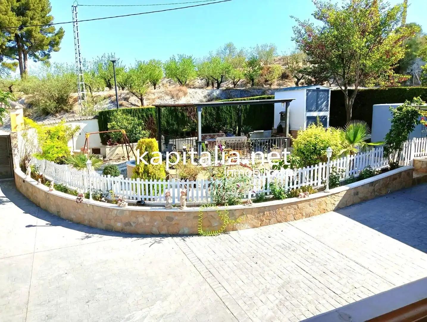 Garden of Houses for sale in Benillup  with Air Conditioner, Private garden and Community pool
