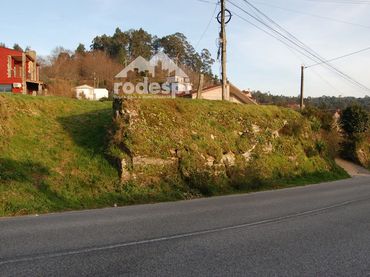 Rustikales Grundstück zum Verkauf in Mondariz