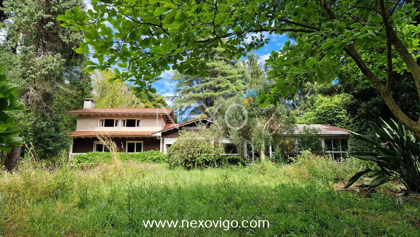 Casa o xalet en venda en Bueu amb Calefacció, Jardí privat i Piscina