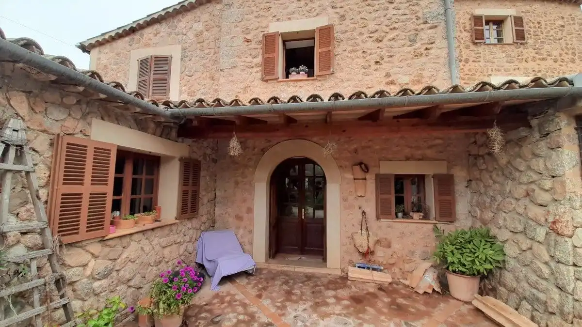 Casa adosada en venda a Sóller