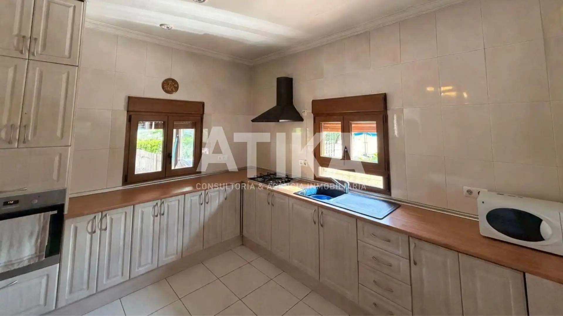 Cuina de Casa o xalet en venda en Ontinyent amb Aire condicionat, Calefacció i Terrassa