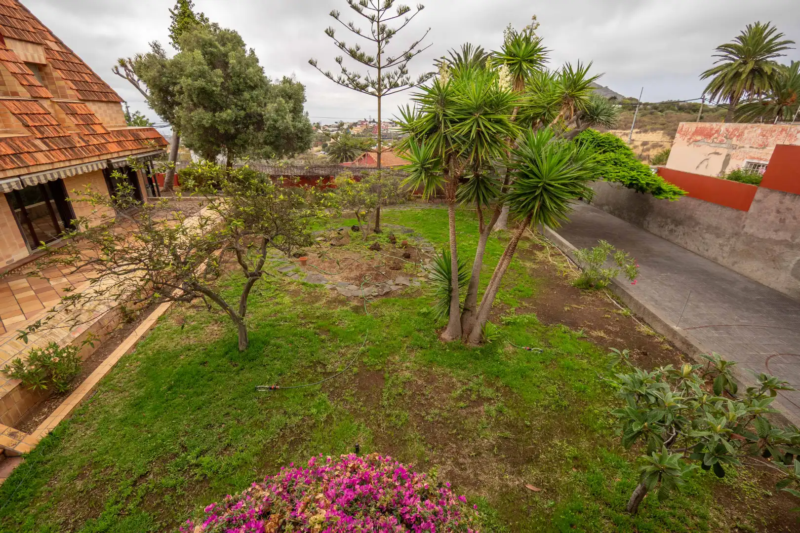 Jardí de Casa o xalet en venda en Las Palmas de Gran Canaria amb Aire condicionat, Jardí privat i Parquet