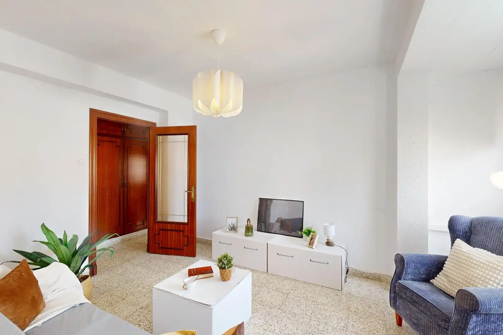 Flat with terrace for sale in Calle JUAN FERNANDEZ 4, imagen 3
