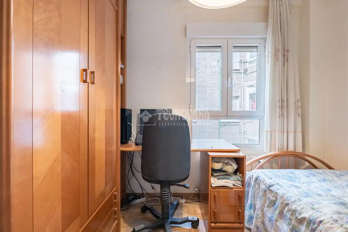 Habitación de Piso en venta en Madrid con Trastero